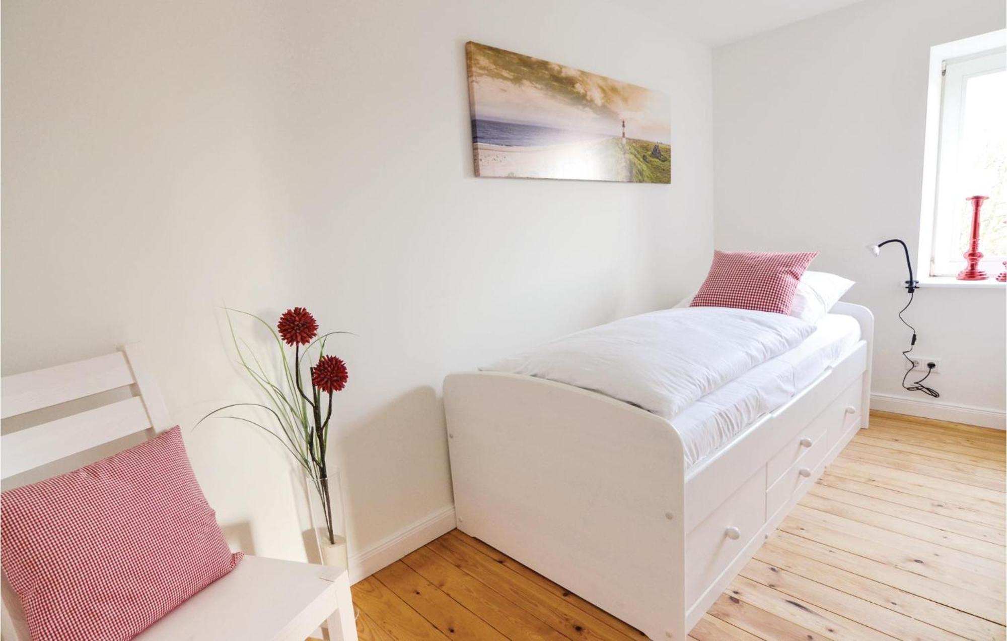 5 Bedroom Beautiful Home In Ockholm Екстер'єр фото