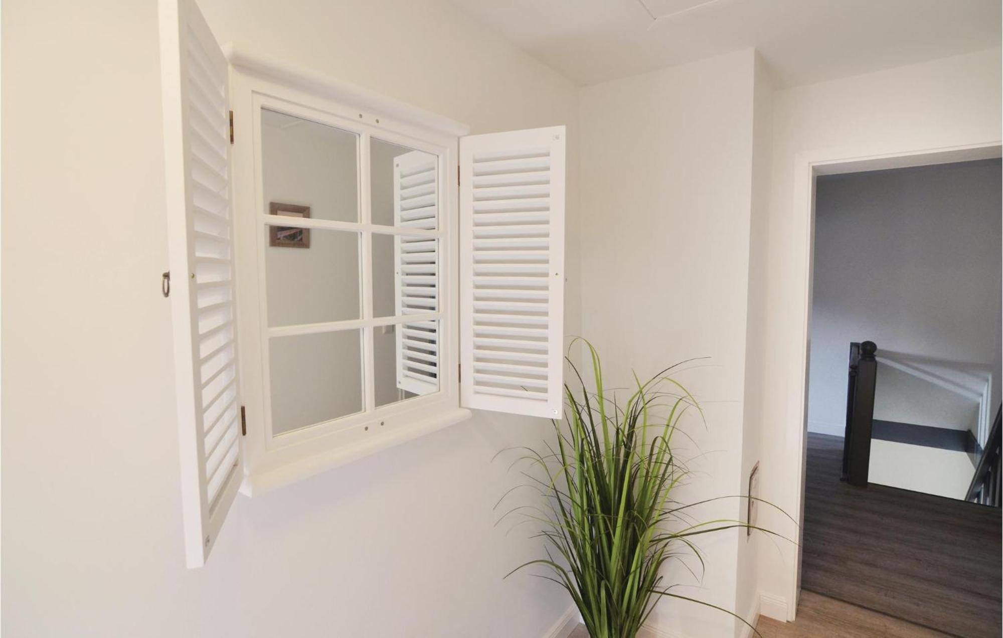 5 Bedroom Beautiful Home In Ockholm Екстер'єр фото