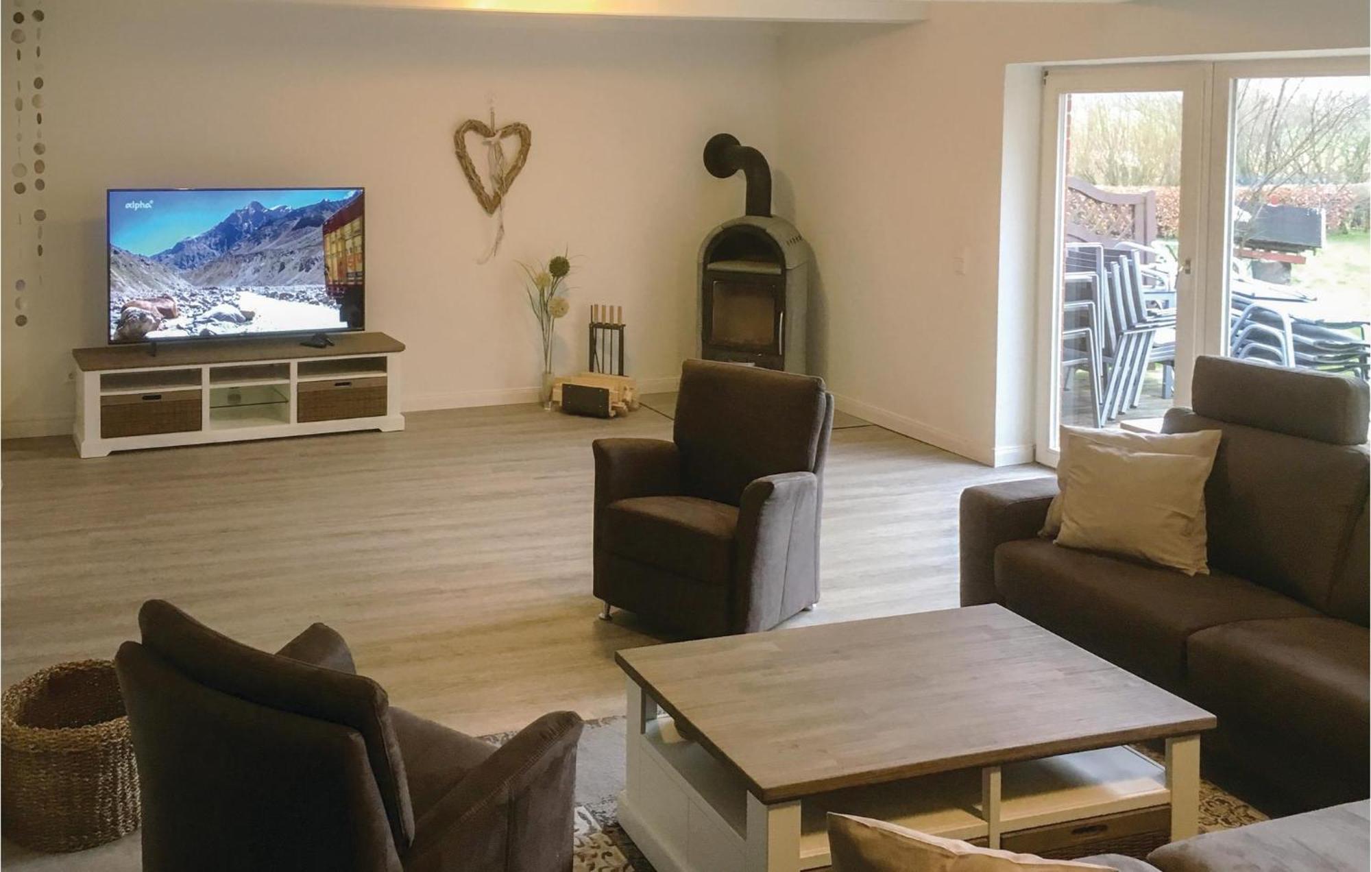5 Bedroom Beautiful Home In Ockholm Екстер'єр фото